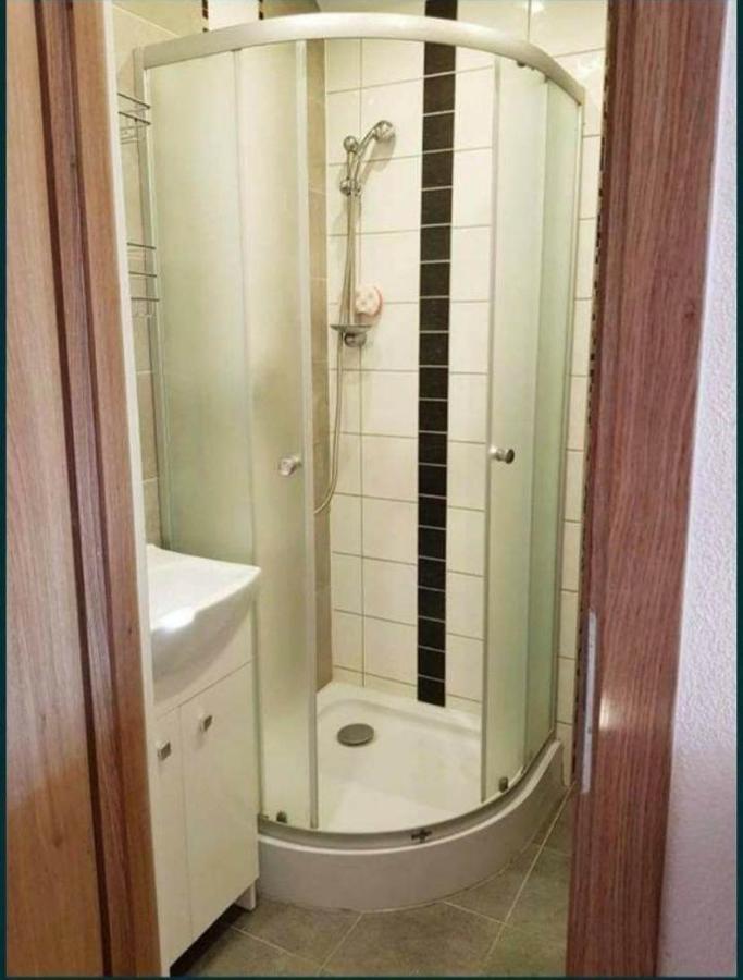 Mieszkanie B Lowiczki Zator Bagian luar foto