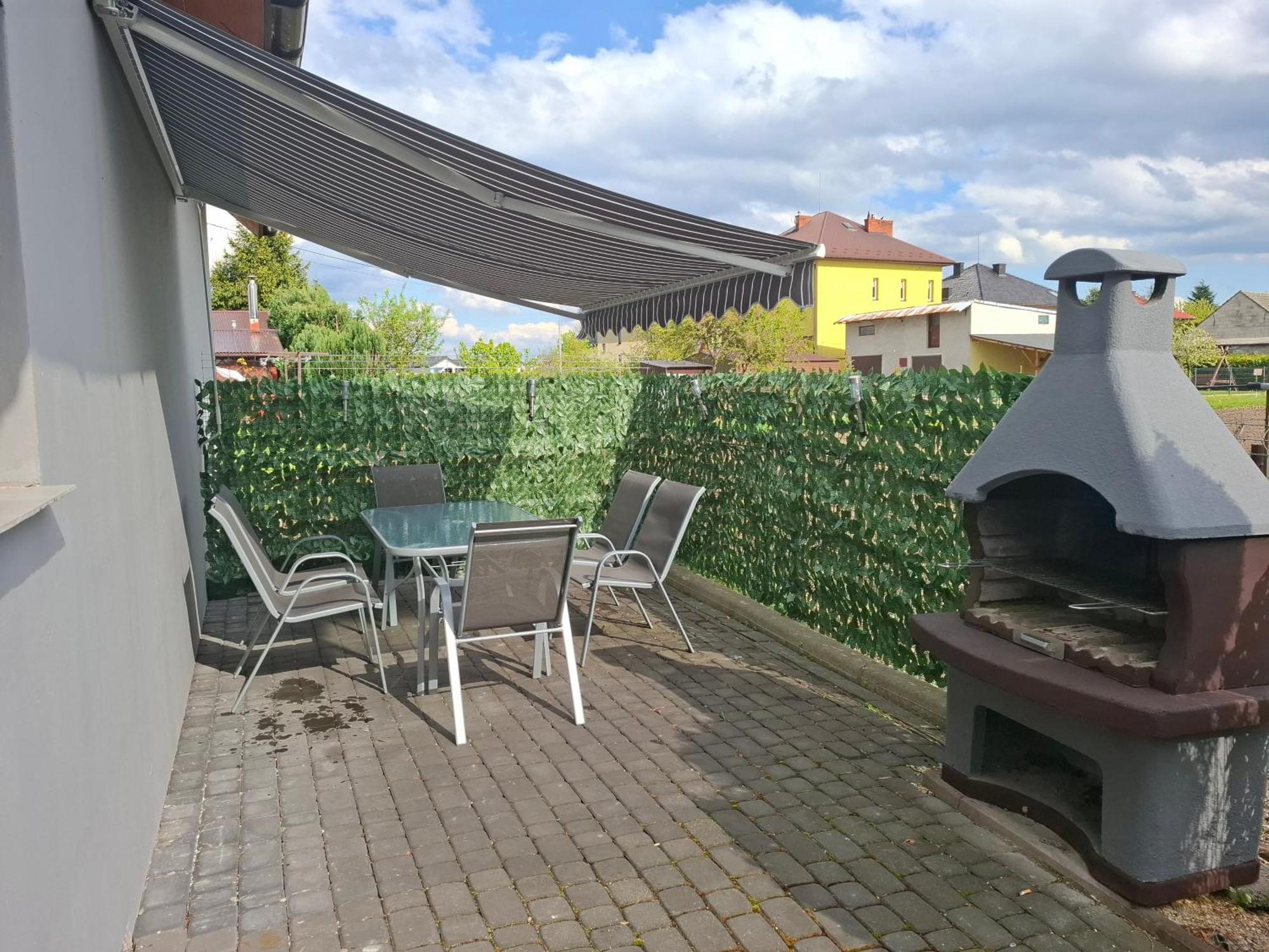 Mieszkanie B Lowiczki Zator Bagian luar foto
